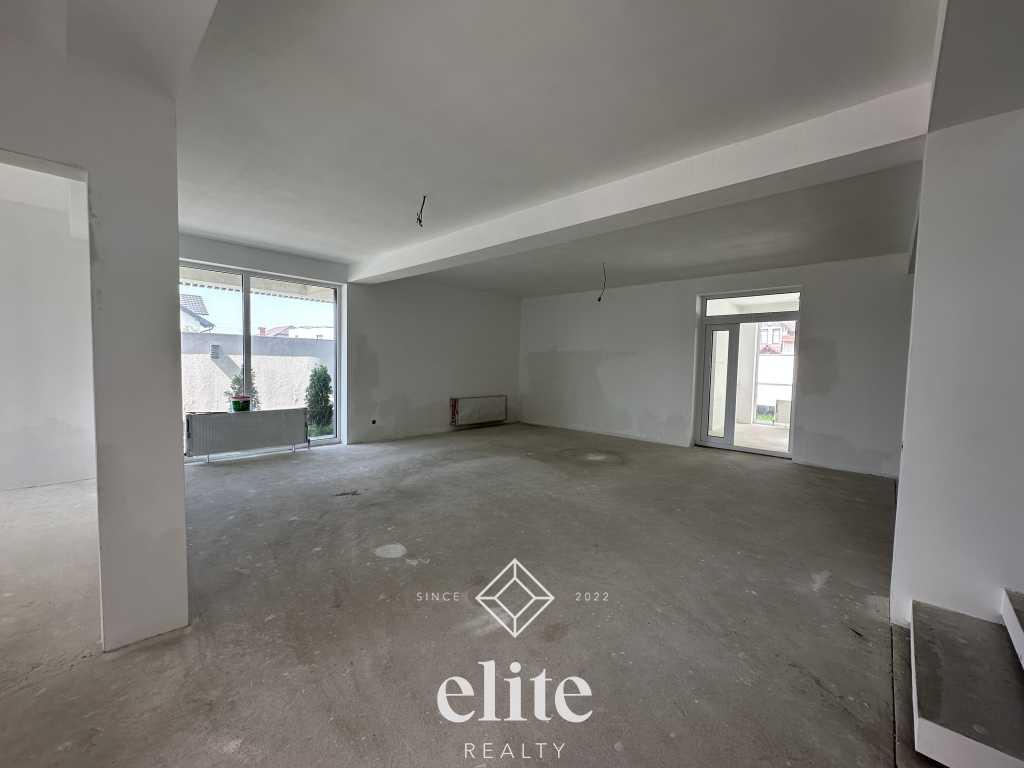 elite realty image