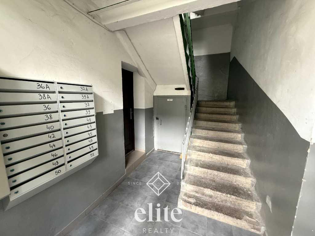 elite realty image