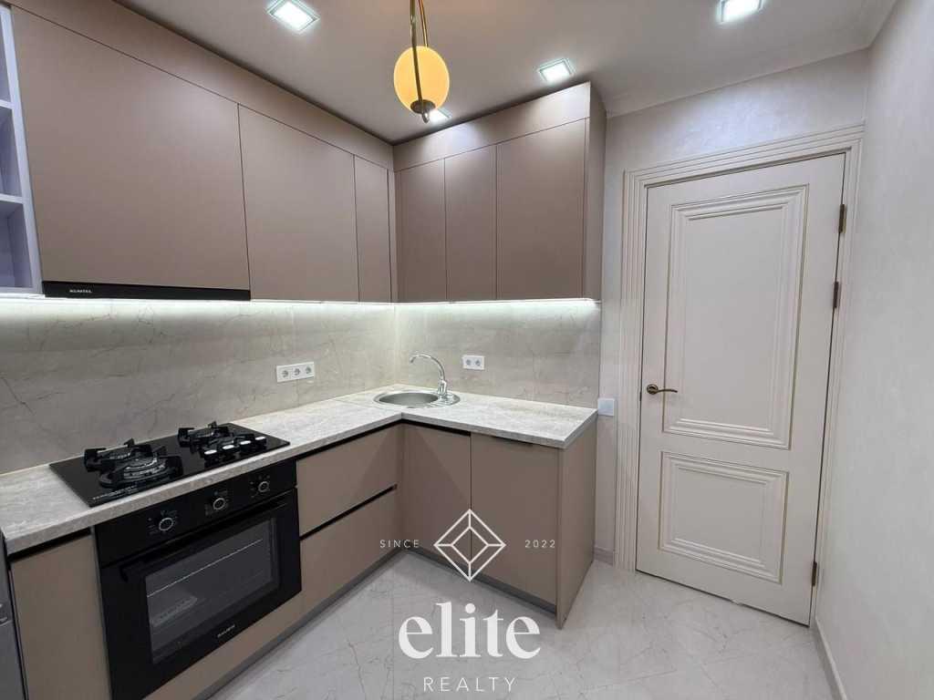 elite realty image