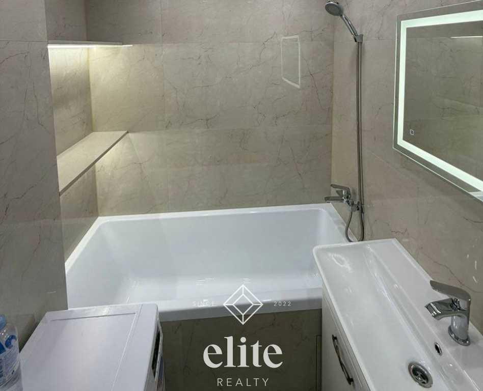 elite realty image