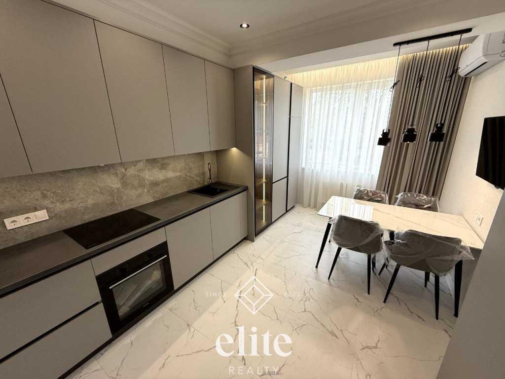 elite realty image