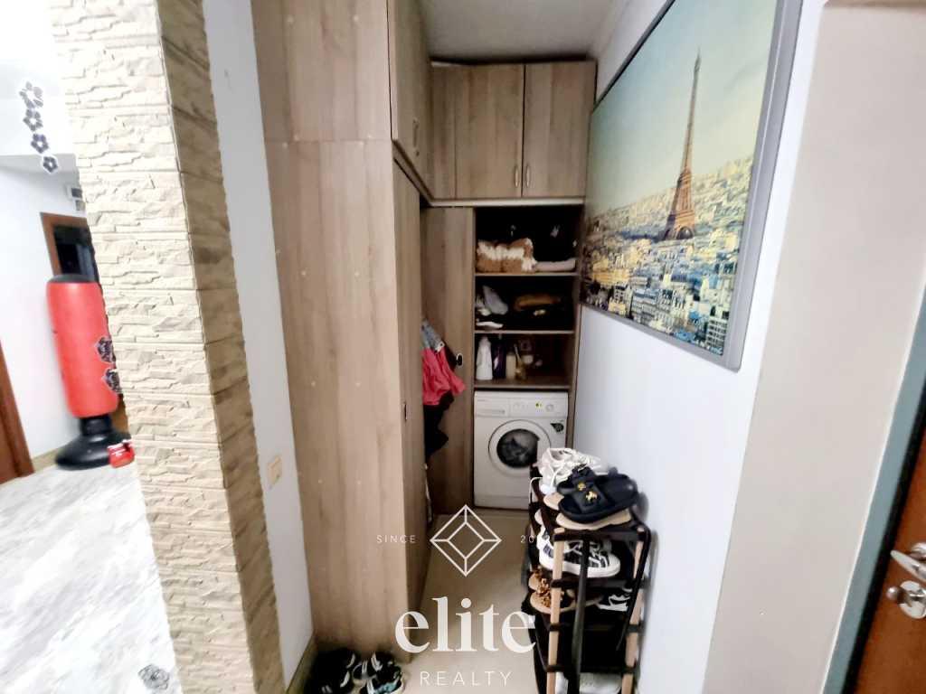 elite realty image