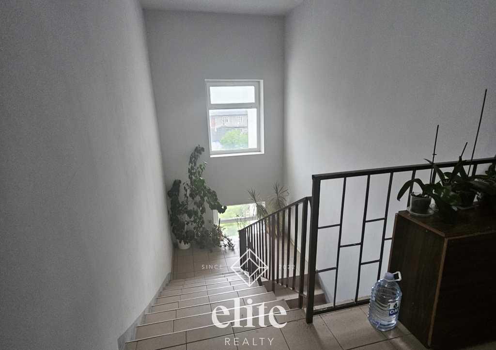 elite realty image
