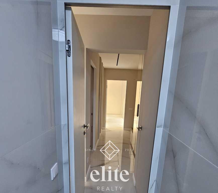 elite realty image