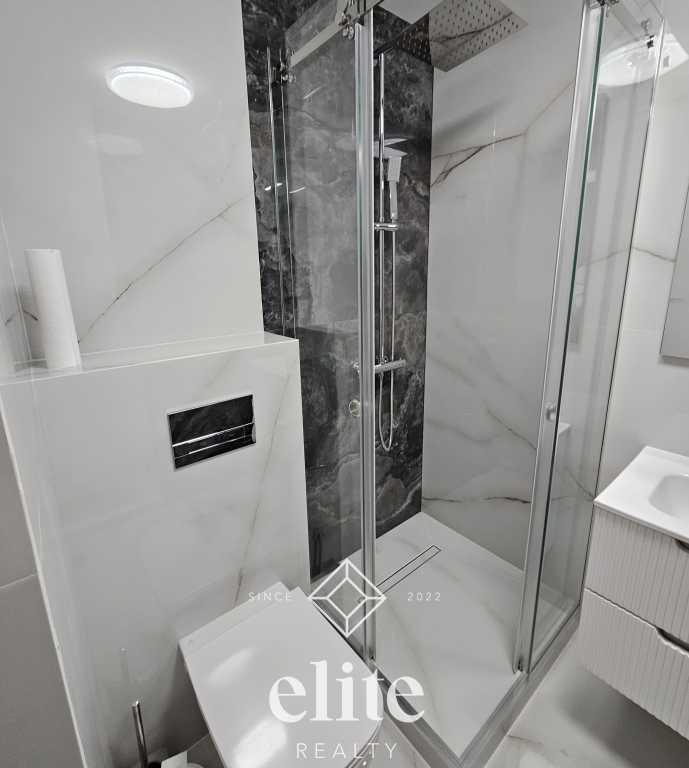 elite realty image
