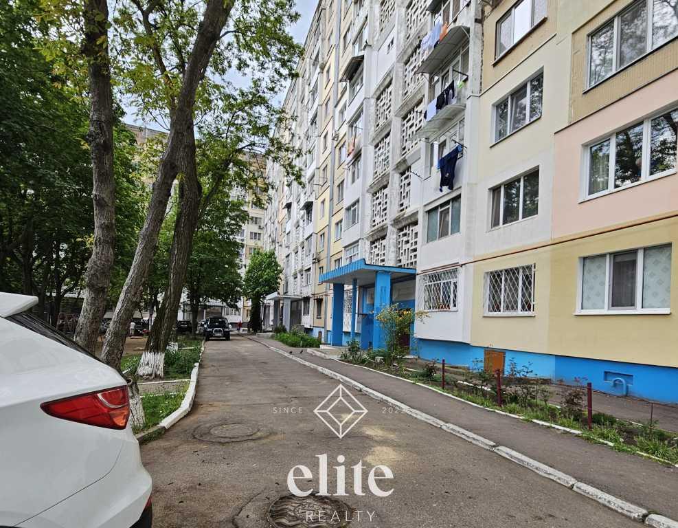 elite realty image
