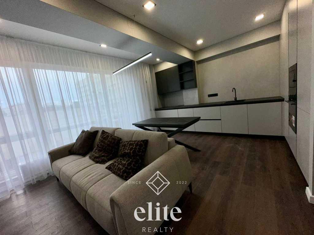 elite realty image
