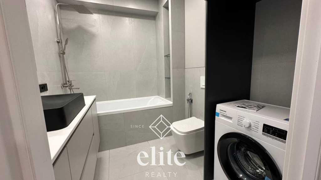 elite realty image