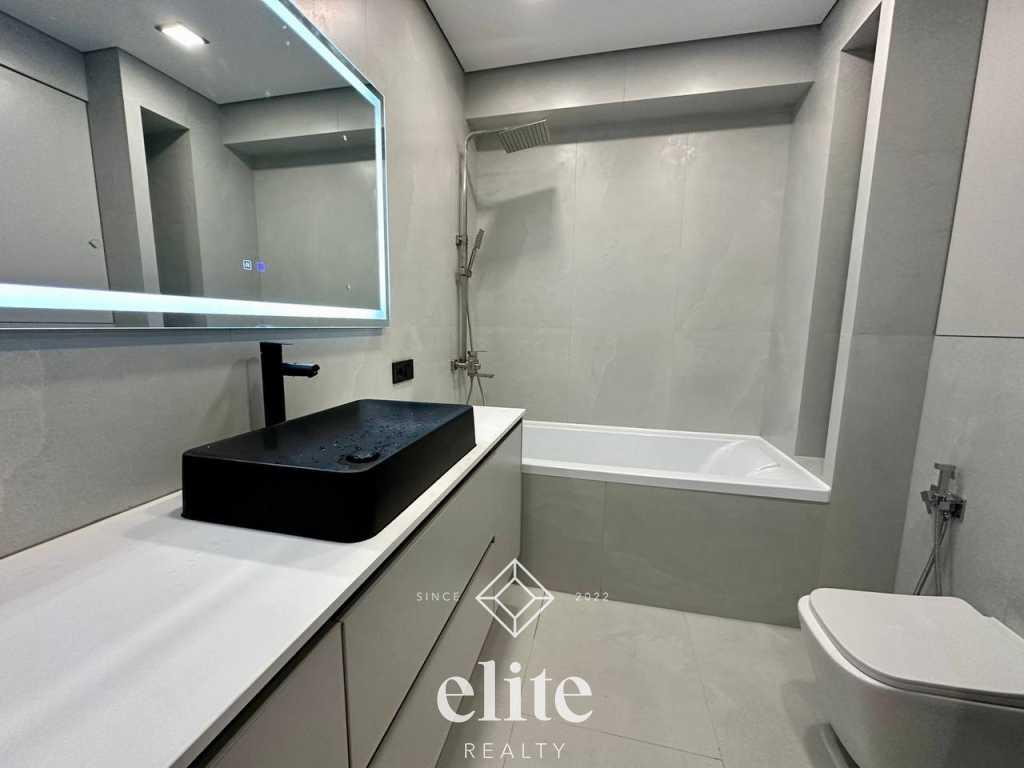 elite realty image
