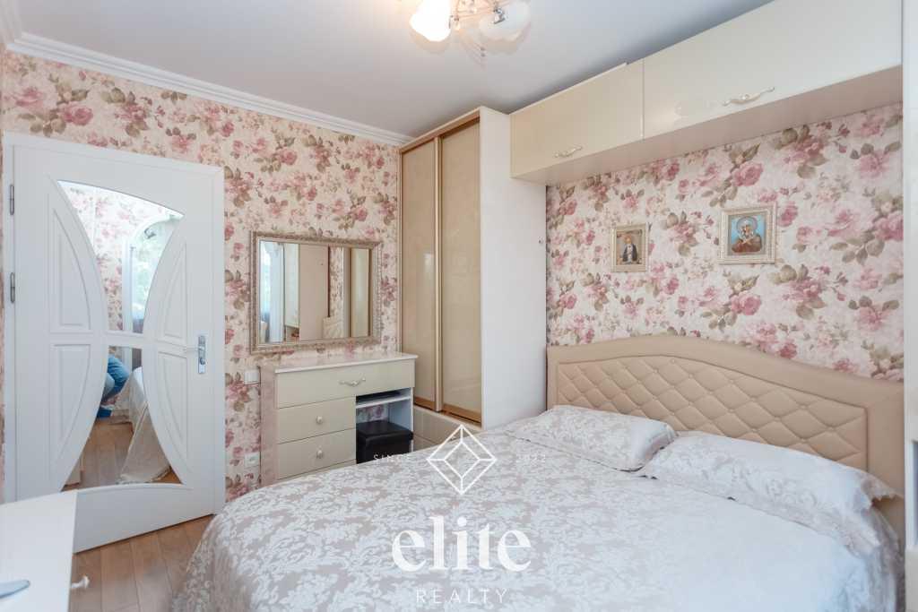 elite realty image