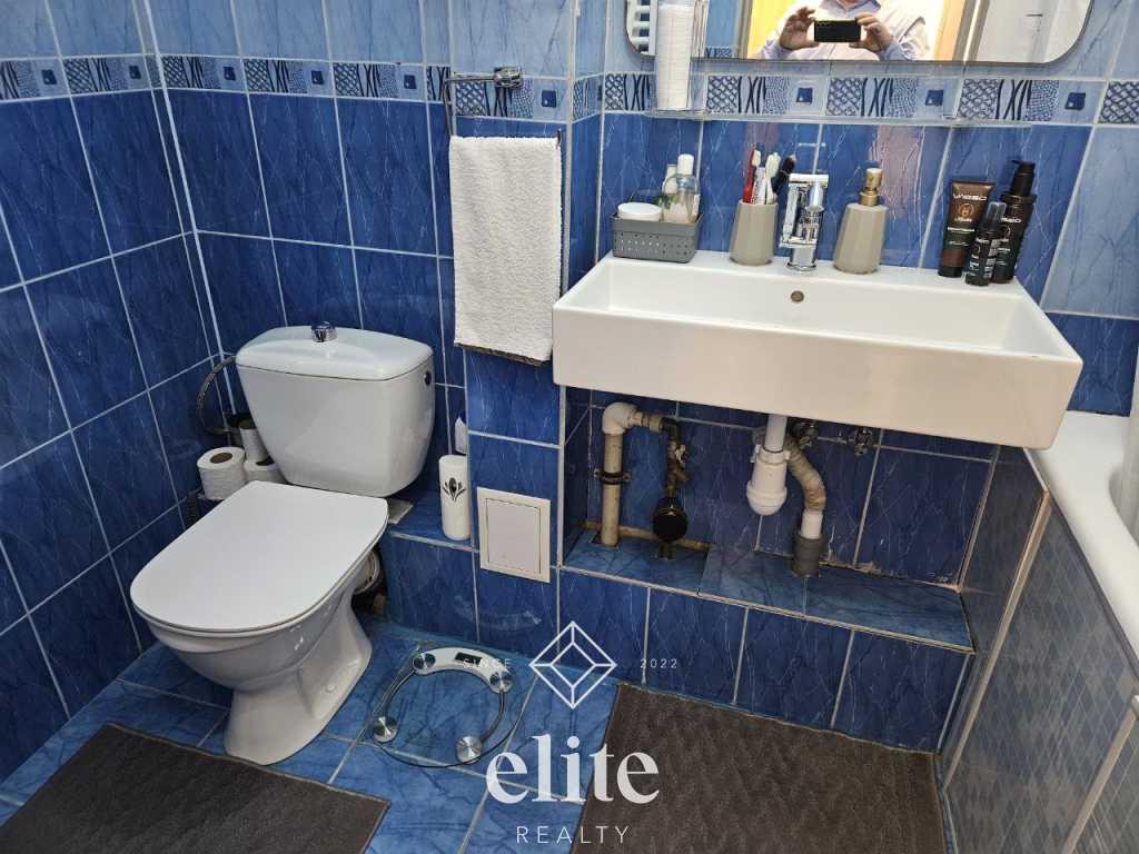 elite realty image