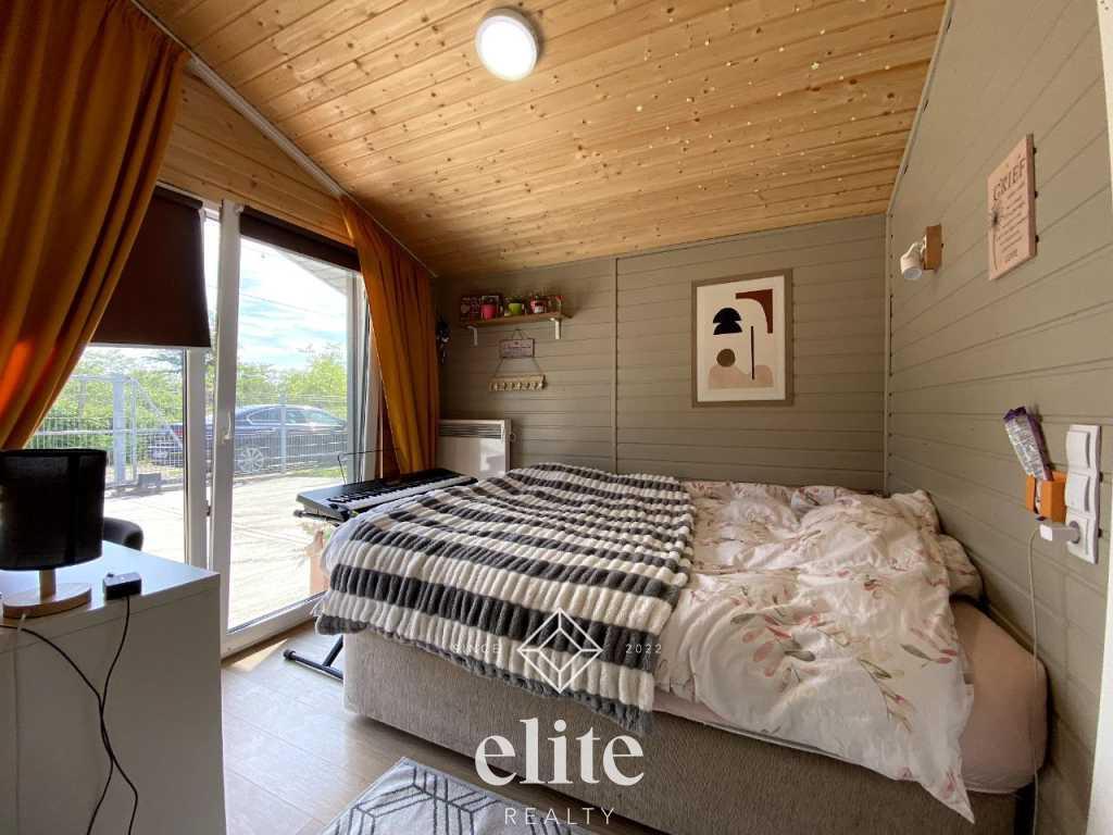 elite realty image