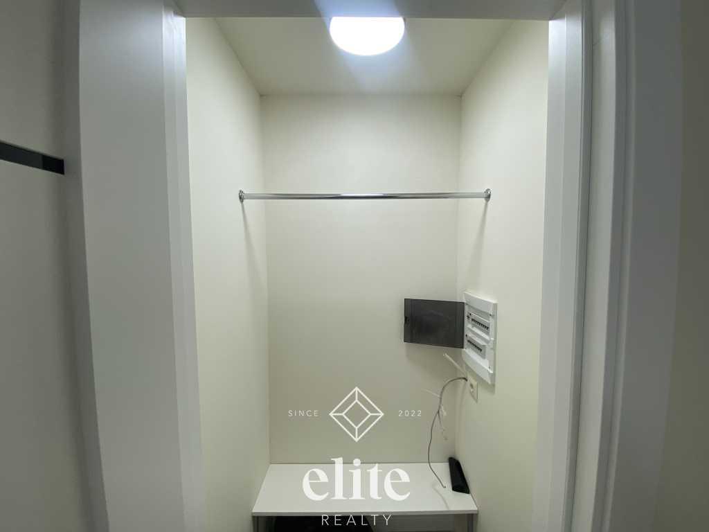 elite realty image