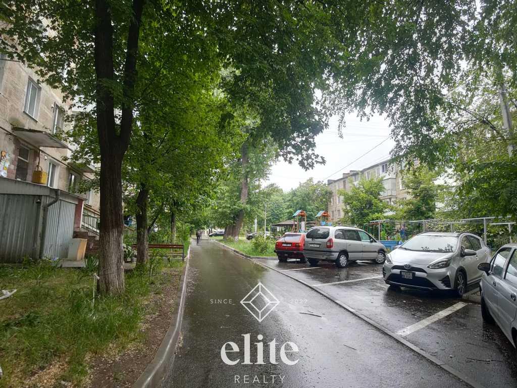 elite realty image