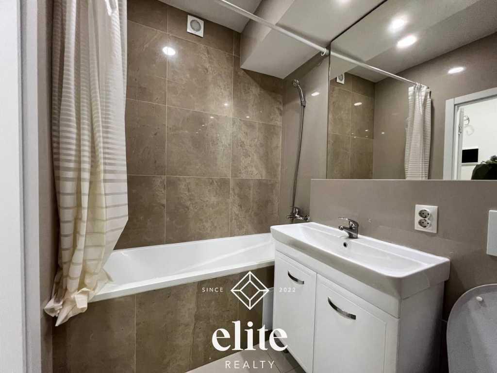 elite realty image