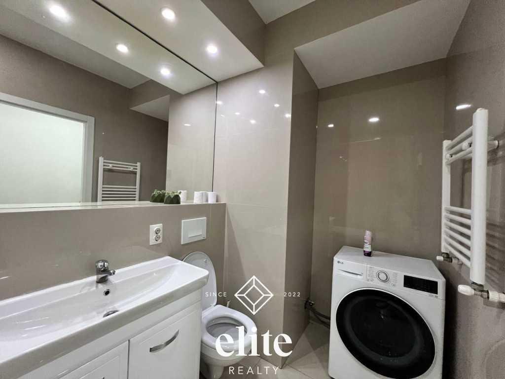 elite realty image