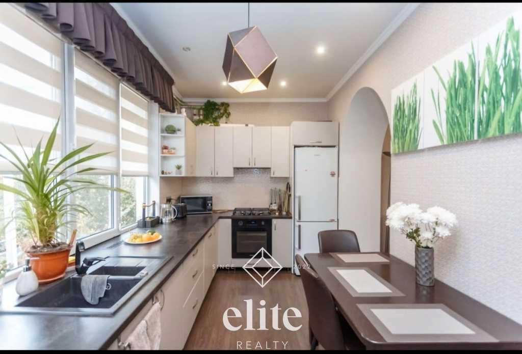 elite realty image