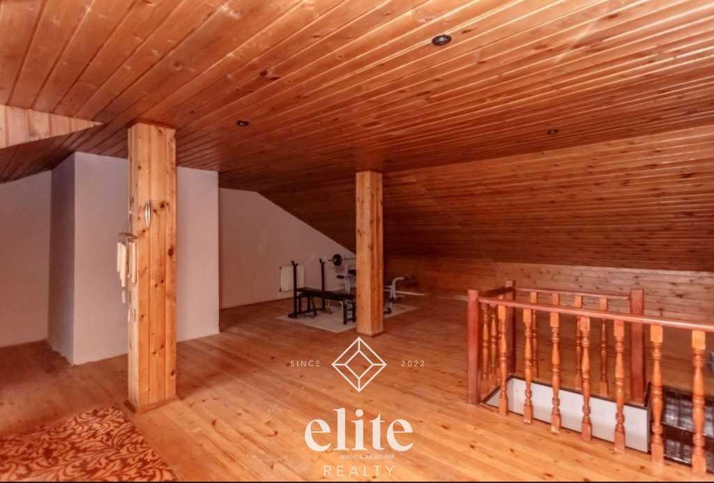 elite realty image
