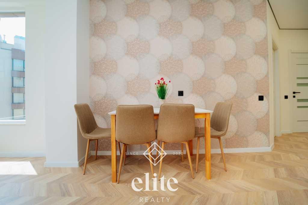 elite realty image