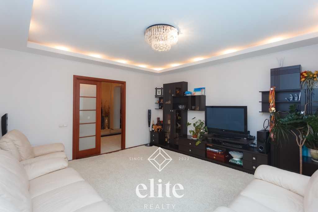 elite realty image