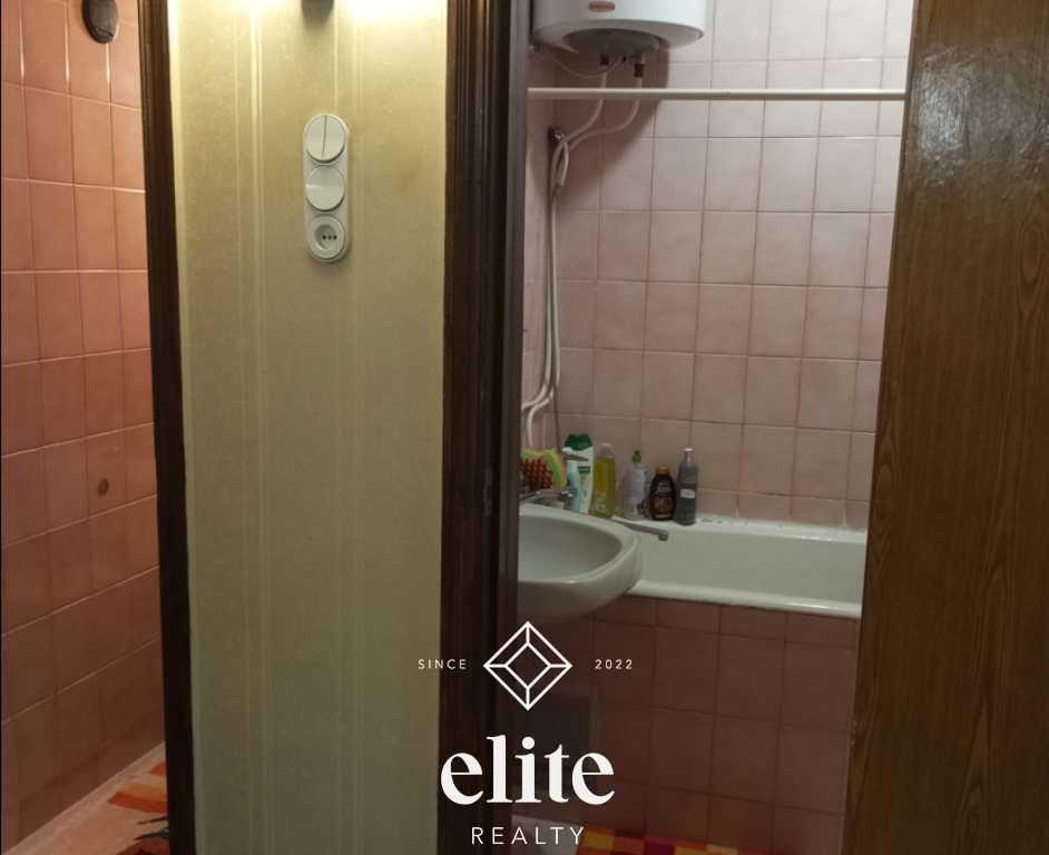 elite realty image