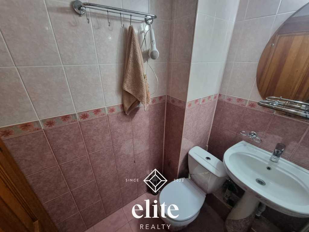 elite realty image