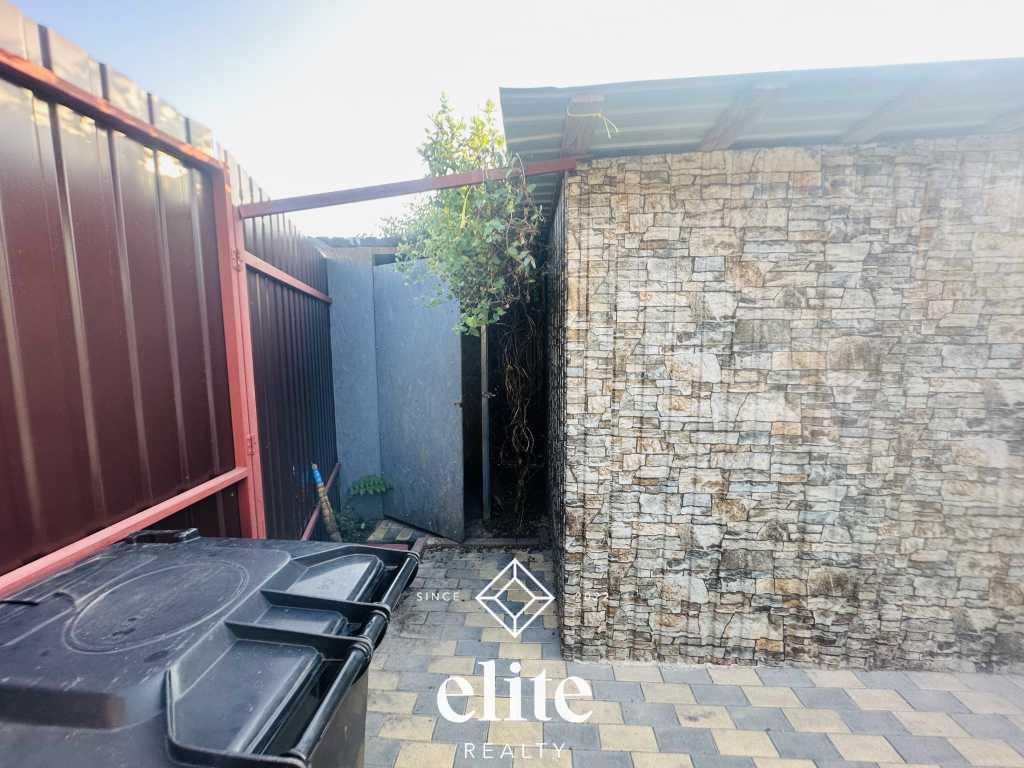 elite realty image