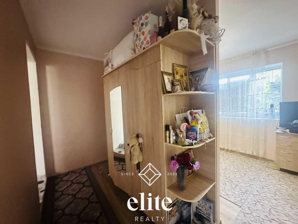 elite realty image