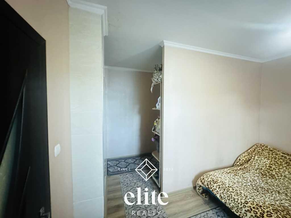 elite realty image