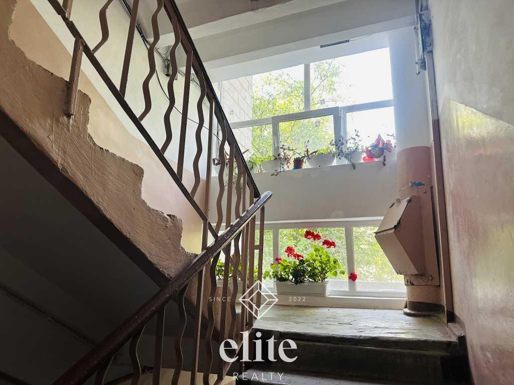 elite realty image