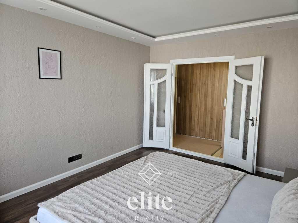 elite realty image