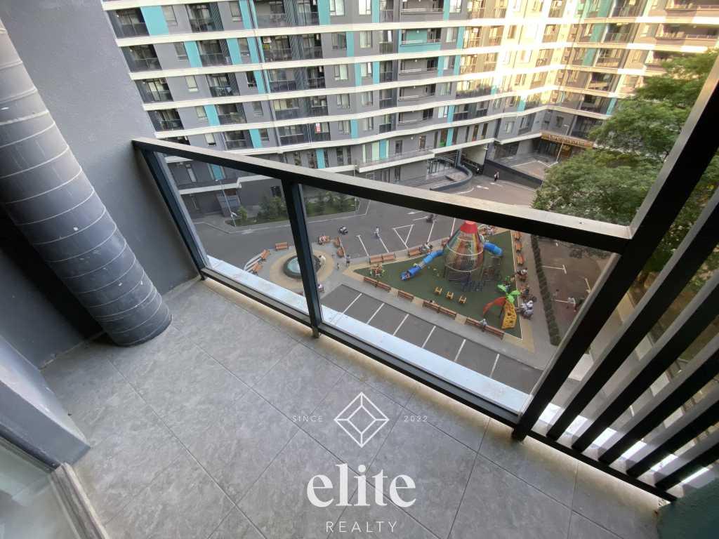 elite realty image