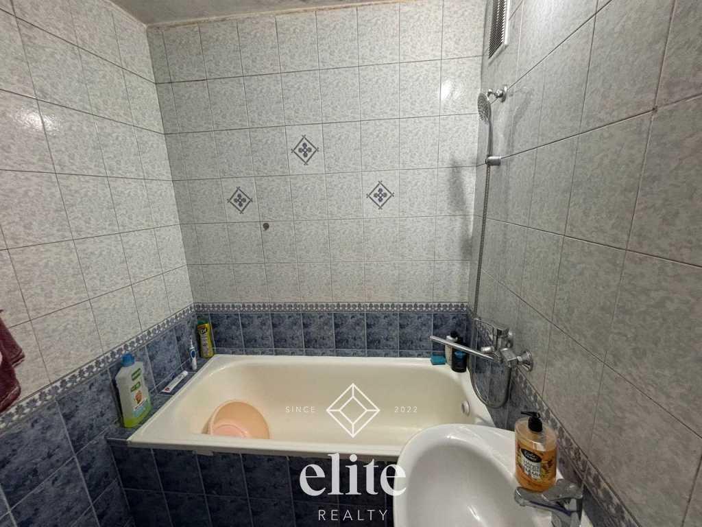 elite realty image
