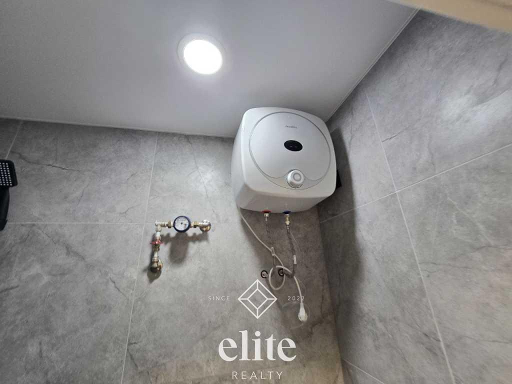 elite realty image