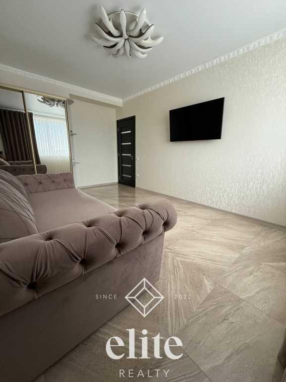 elite realty image