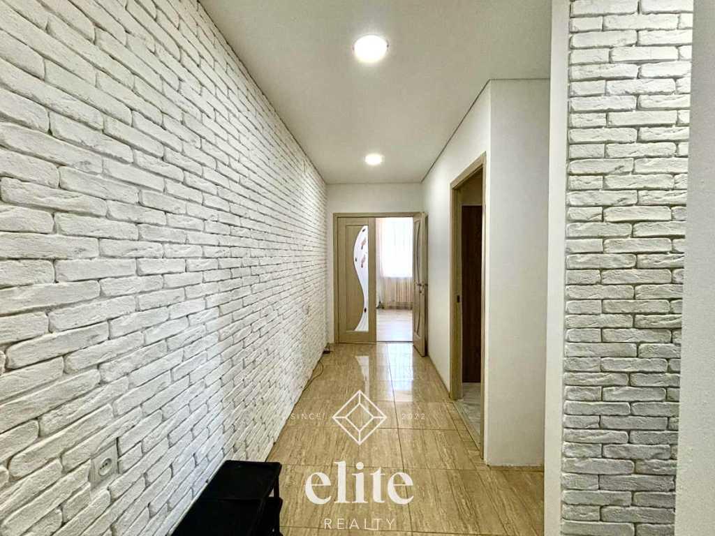 elite realty image