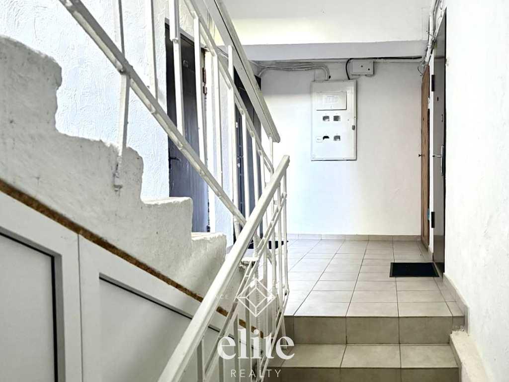 elite realty image