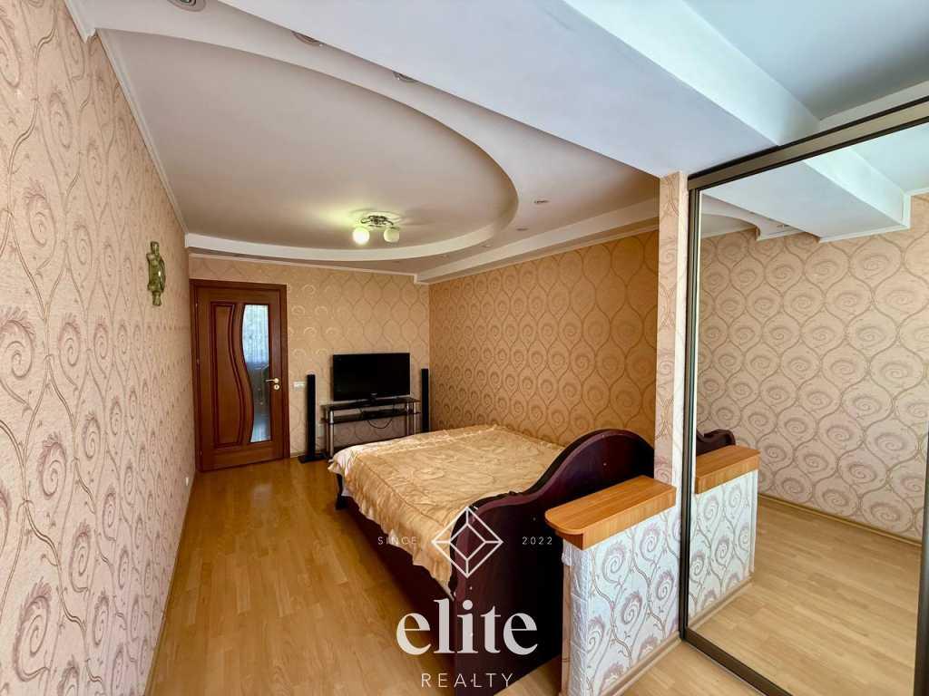 elite realty image