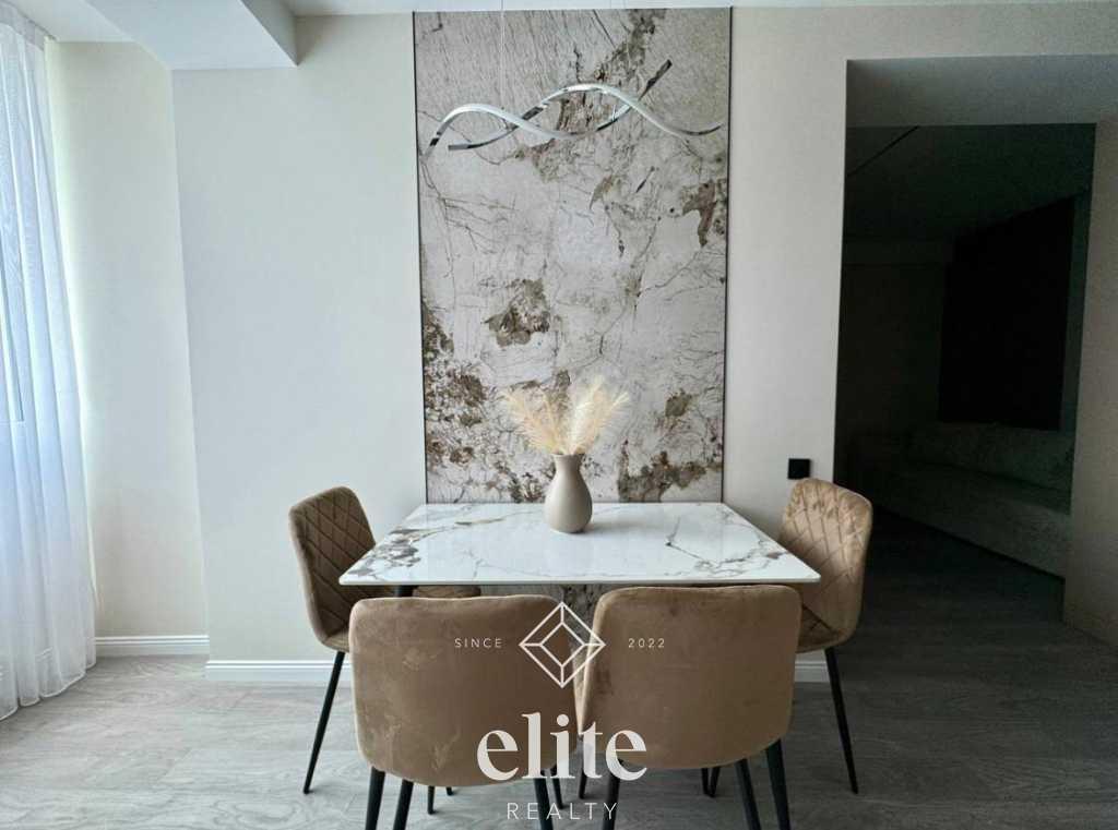 elite realty image