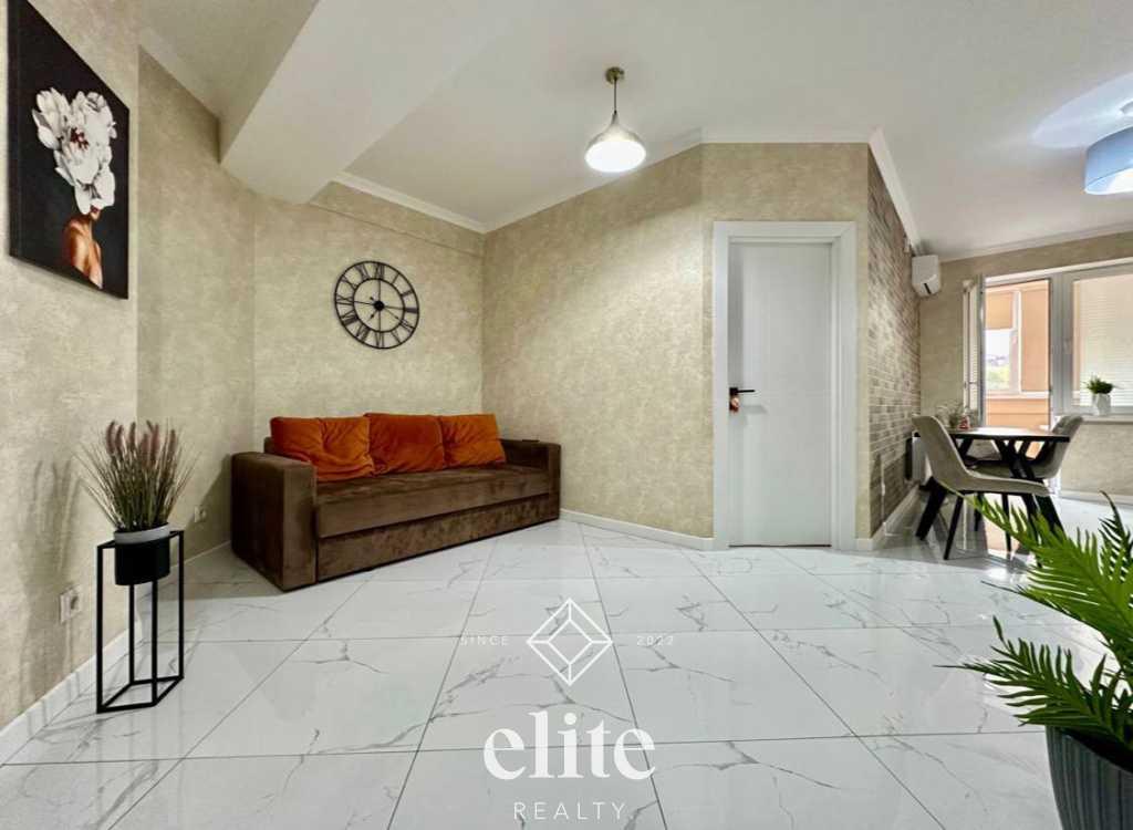elite realty image