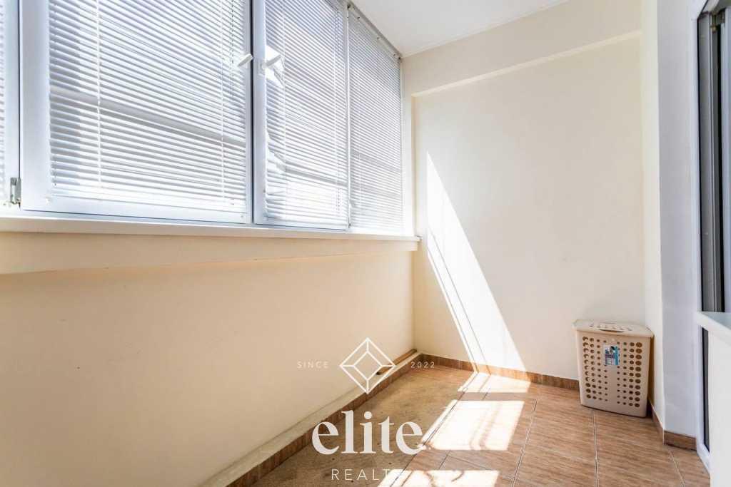 elite realty image