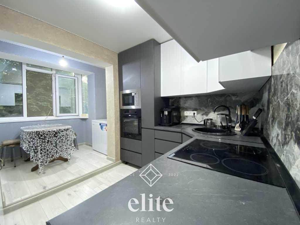 elite realty image