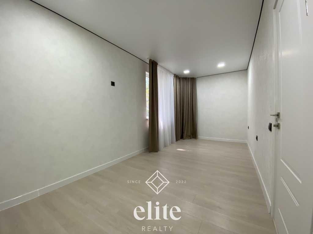 elite realty image
