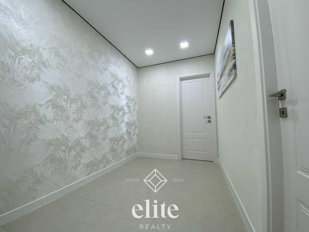 elite realty image