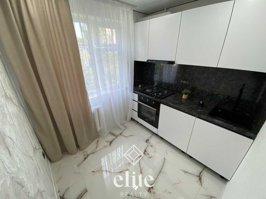 elite realty image