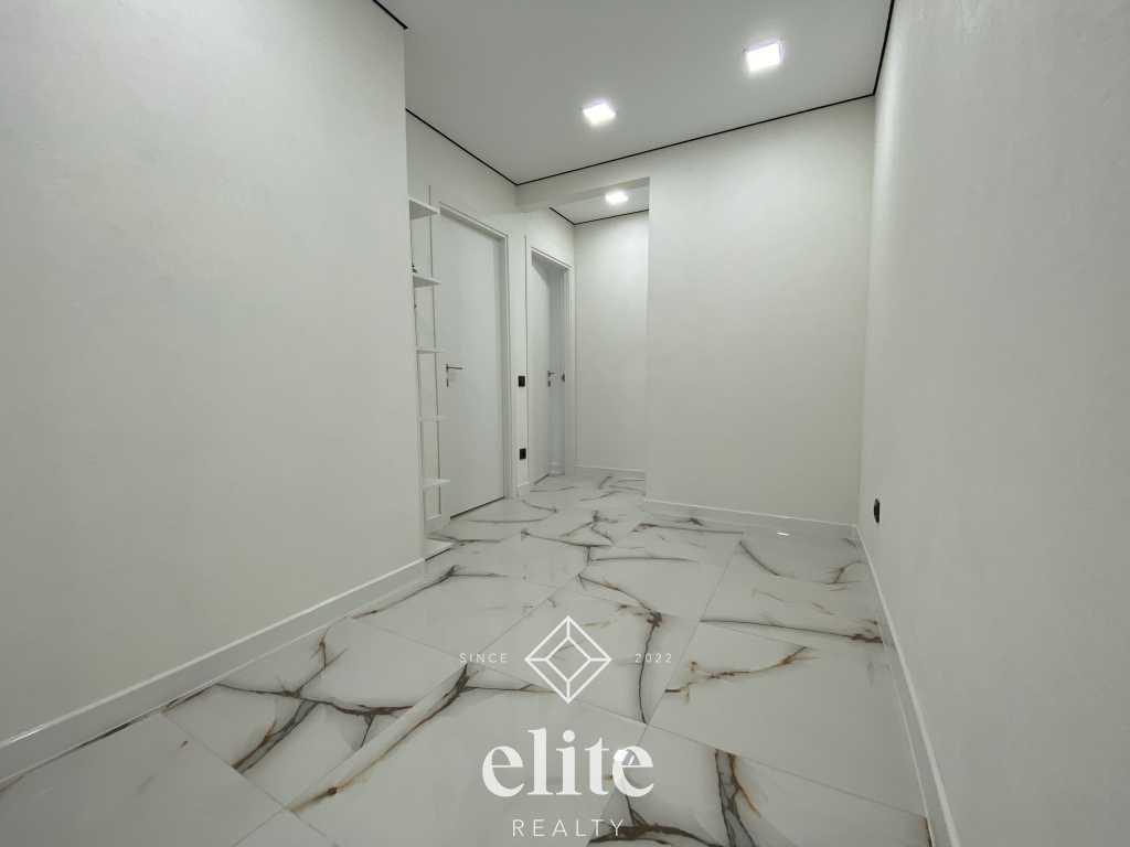 elite realty image