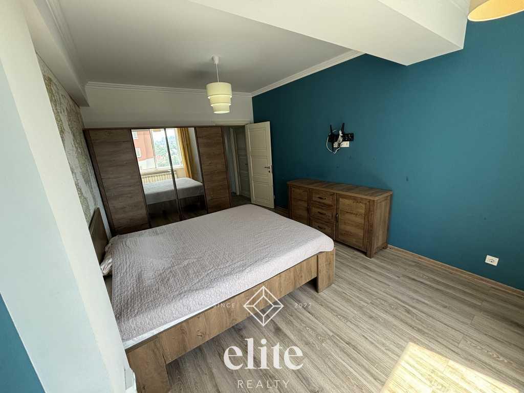 elite realty image