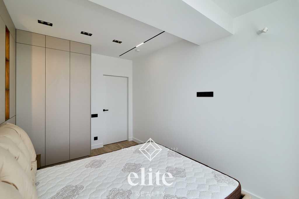 elite realty image