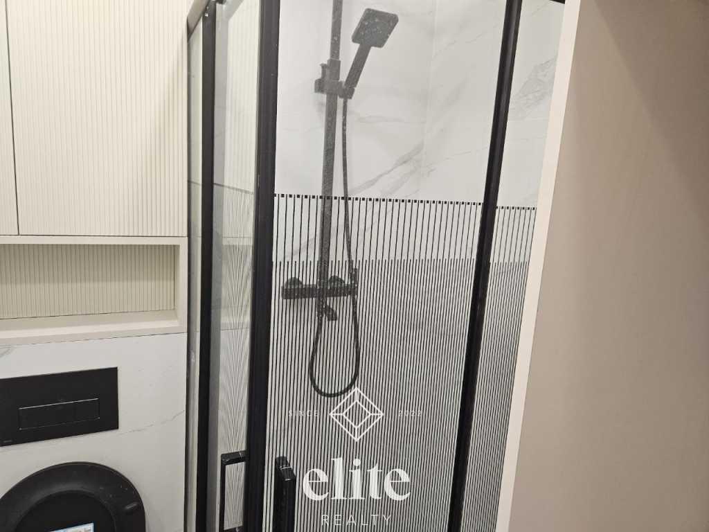 elite realty image
