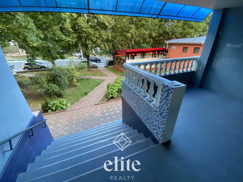 elite realty image